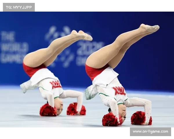 美国啦啦操组合对中国唯一男性双人组合表现赞不绝口