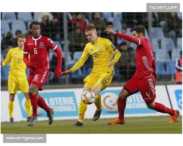 罗马2-0萨索洛加斯佩里尼战术调整见效主场五胜一负